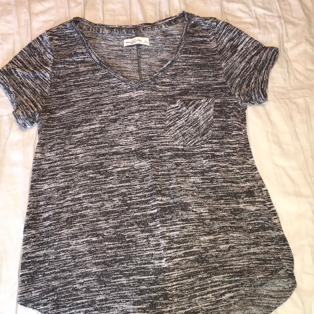 Abercrombie tee